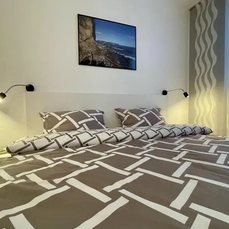 Britta * Sellin (Rugen)